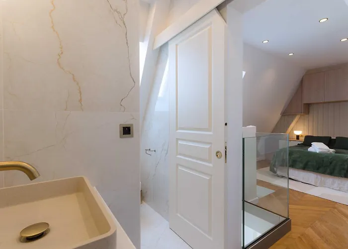 High-end 2 Bedroom Duplex With Parking Place Morny Appartement *