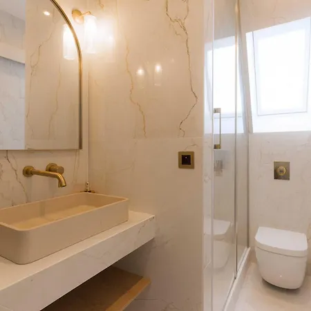 Apartment High-end 2 Bedroom Duplex With Parking Place Morny Deauville