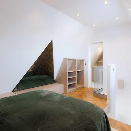 High-end 2 Bedroom Duplex With Parking Place Morny Lägenhet