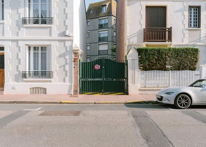 High-end 2 Bedroom Duplex With Parking Place Morny Apartmán *