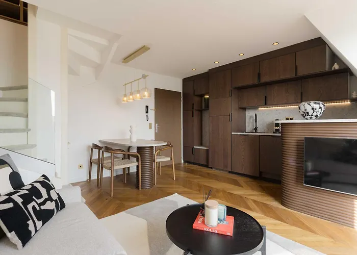 High-end 2 Bedroom Duplex With Parking Place Morny *