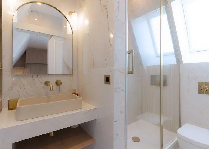 High-end 2 Bedroom Duplex With Parking Place Morny Διαμέρισμα Ντοβίλ