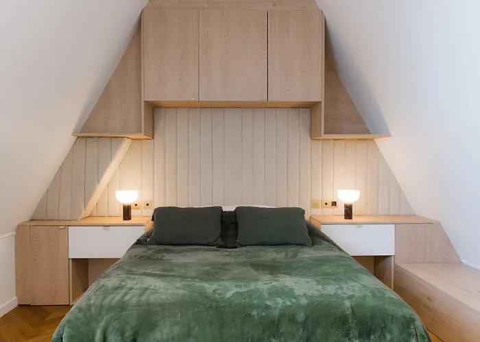 High-end 2 Bedroom Duplex With Parking Place Morny